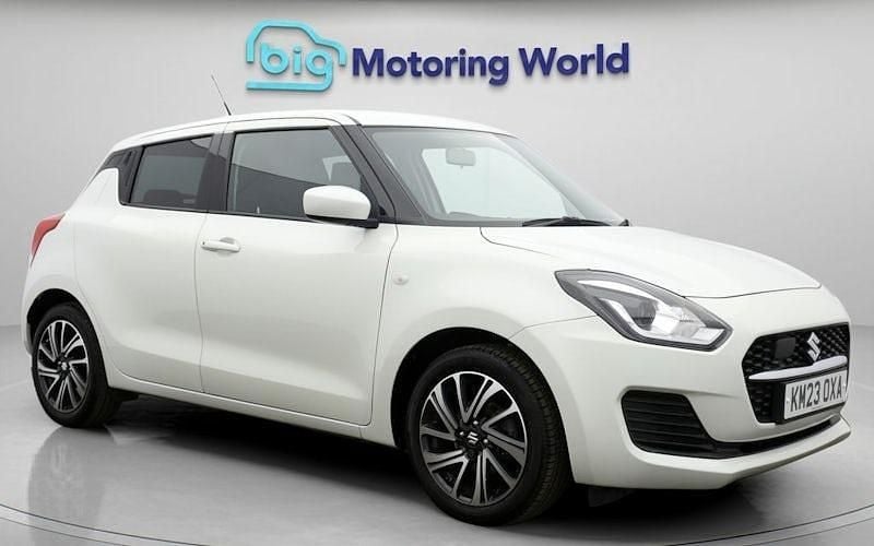 Used 2021 Suzuki Swift SZ-L Hatchback | £11,700 (Fair price) - Image 1/4