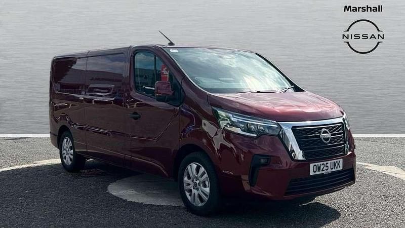 Red Used 2025 Nissan Primastar Tekna MPV | £26,880 (Expensive) - Image 1/4
