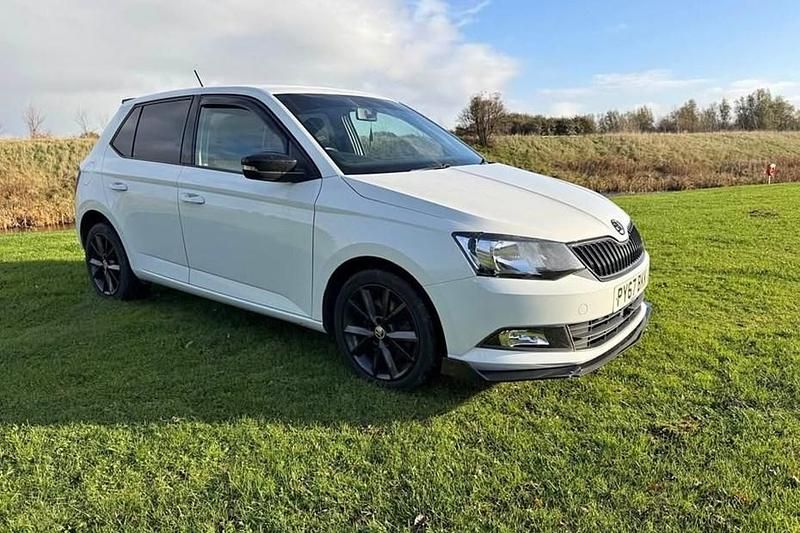 White Used 2017 Skoda Fabia Hatchback | £6,195 (Good price) - Image 1/1