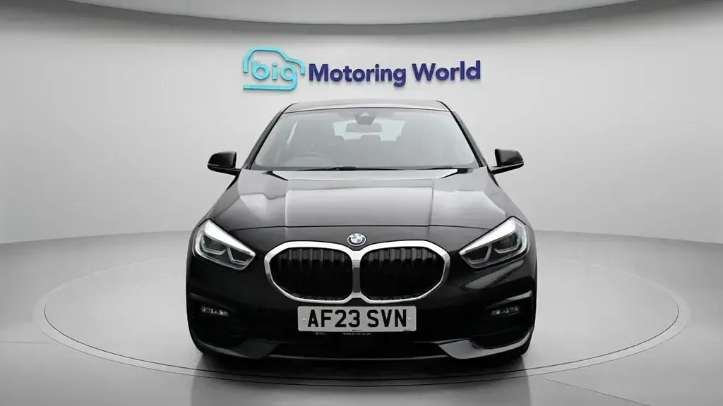 Used BMW 116 Sport Line 116 HP (85 kW) 2023 Black Hatchback