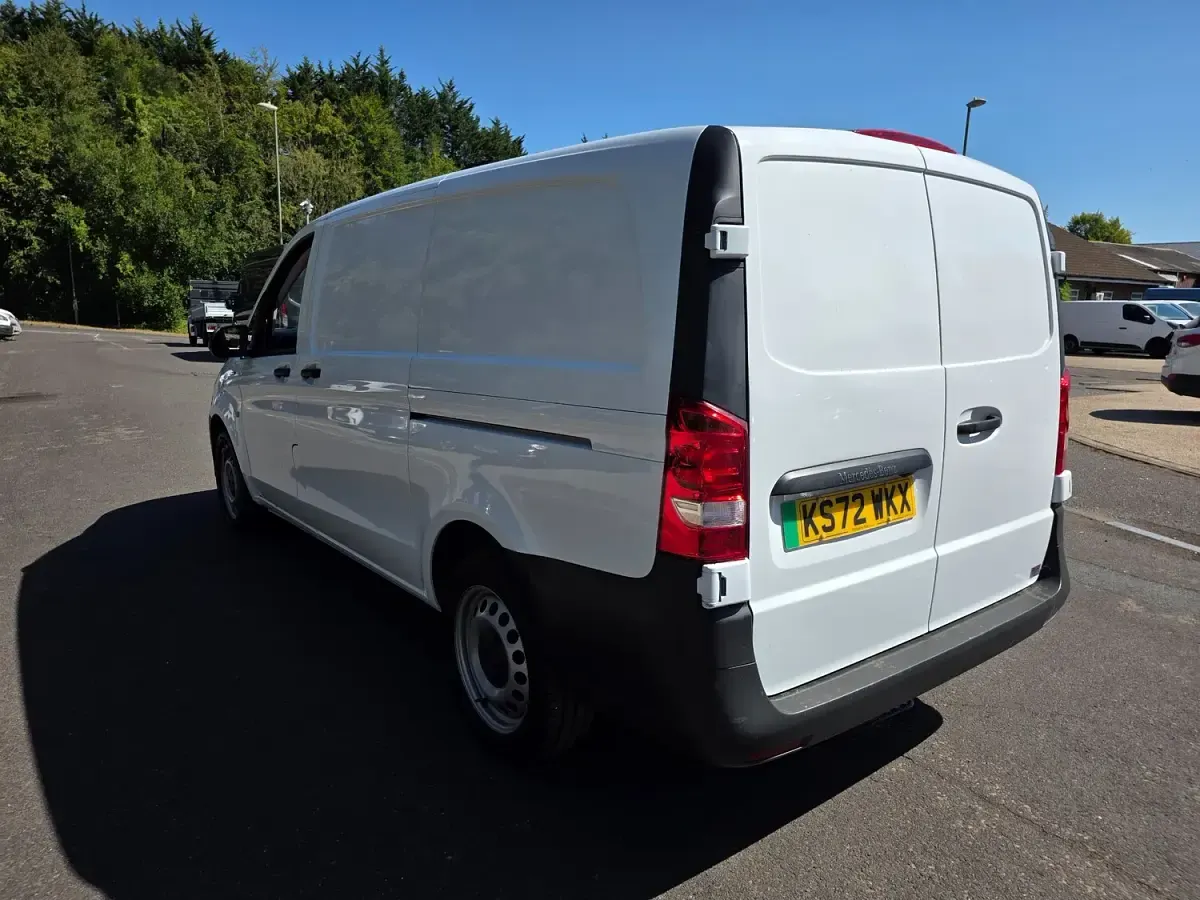 Used Mercedes e-Vito Progressive 84 kW (115 HP) 2023 White Van