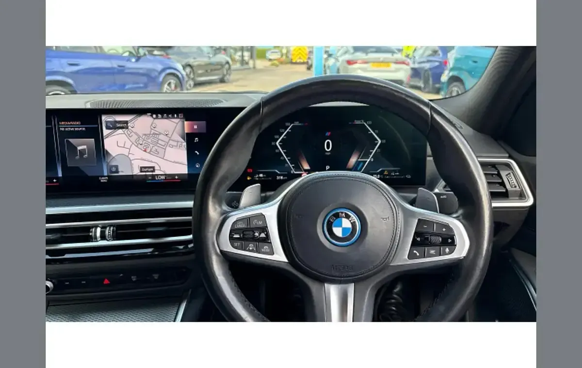 Used BMW 330 M Sport 288 HP (211 kW) 2023 White Sedan