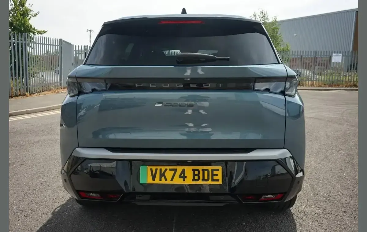 Used Peugeot 5008 GTi 156 kW (213 HP) 2024 Blue SUV