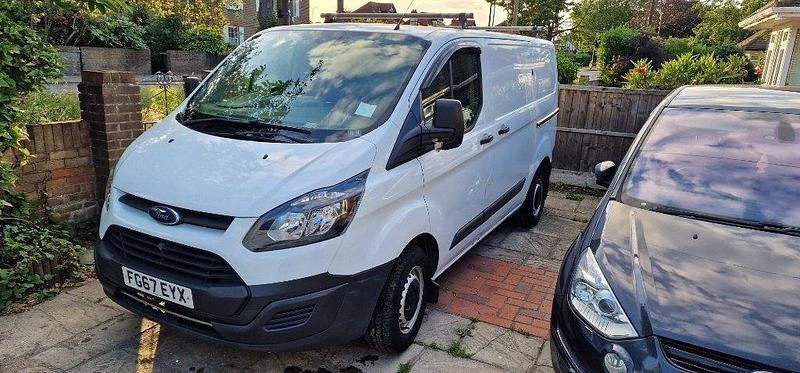 White Used 2017 Ford Transit Custom Van | £7,300 (Super price) - Image 1/4