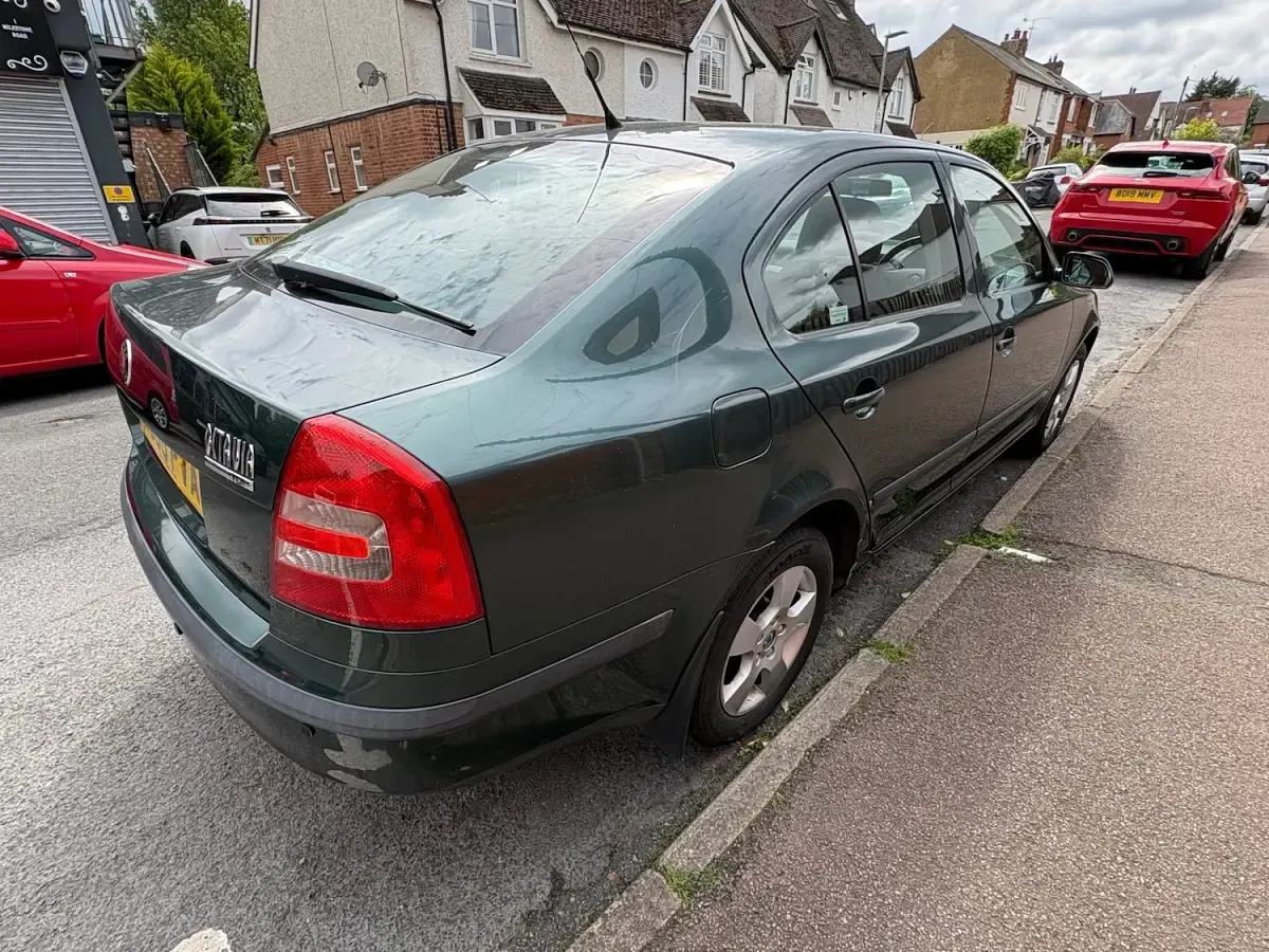 Used Skoda Octavia Ambiente 105 HP (77 kW) 2006 Green Hatchback