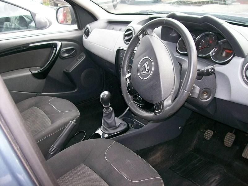 Used Dacia Duster Lauréate 2014 Grey SUV