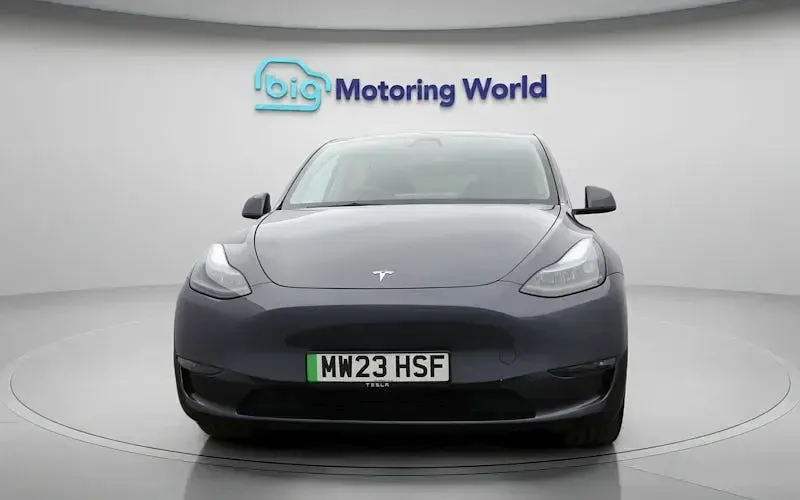 Used Tesla Model Y Long Range AWD 286 kW (389 HP) 2025 SUV