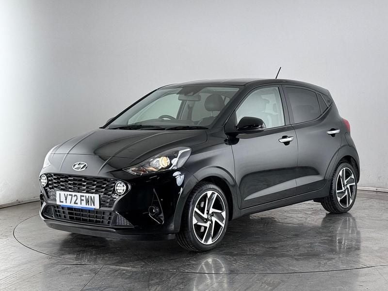 Used Hyundai i10 Premium 67 HP (49 kW) 2023 Black Hatchback
