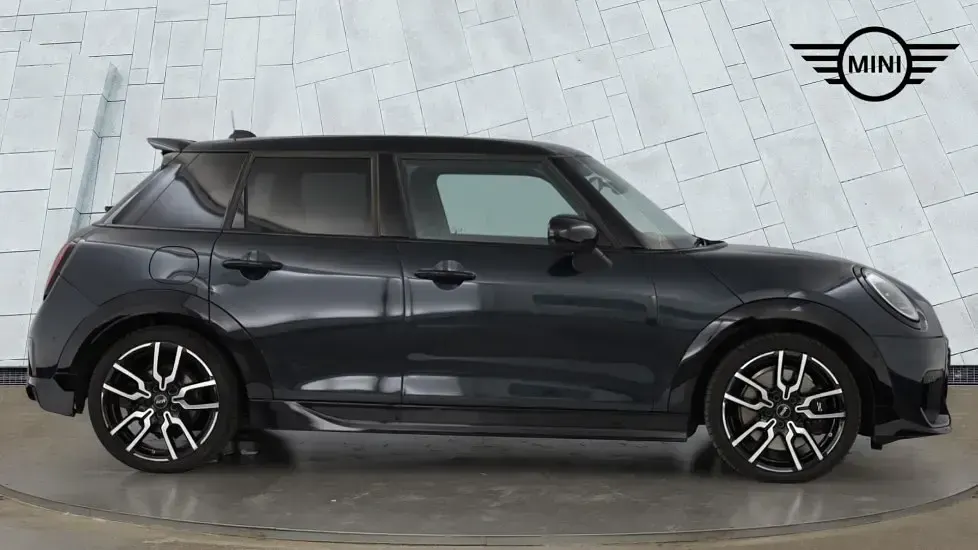 Used Mini Cooper Hatch 113 kW (154 HP) 2026 Grey Hatchback