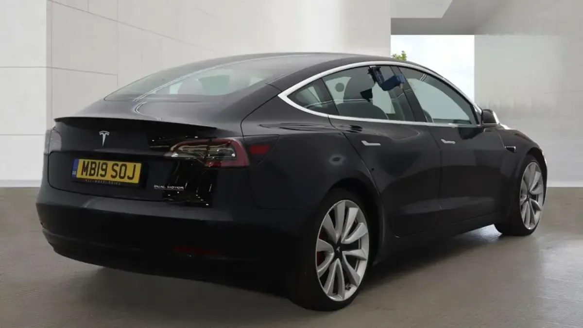 Usado Tesla Model 3 Performance 461 kW (627 CV) 2019 Negro Berlina