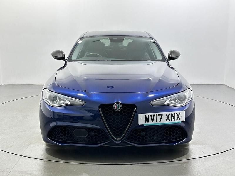 Used Alfa Romeo Giulia Edizione Speciale 180 HP (132 kW) 2017 Blue Sedan