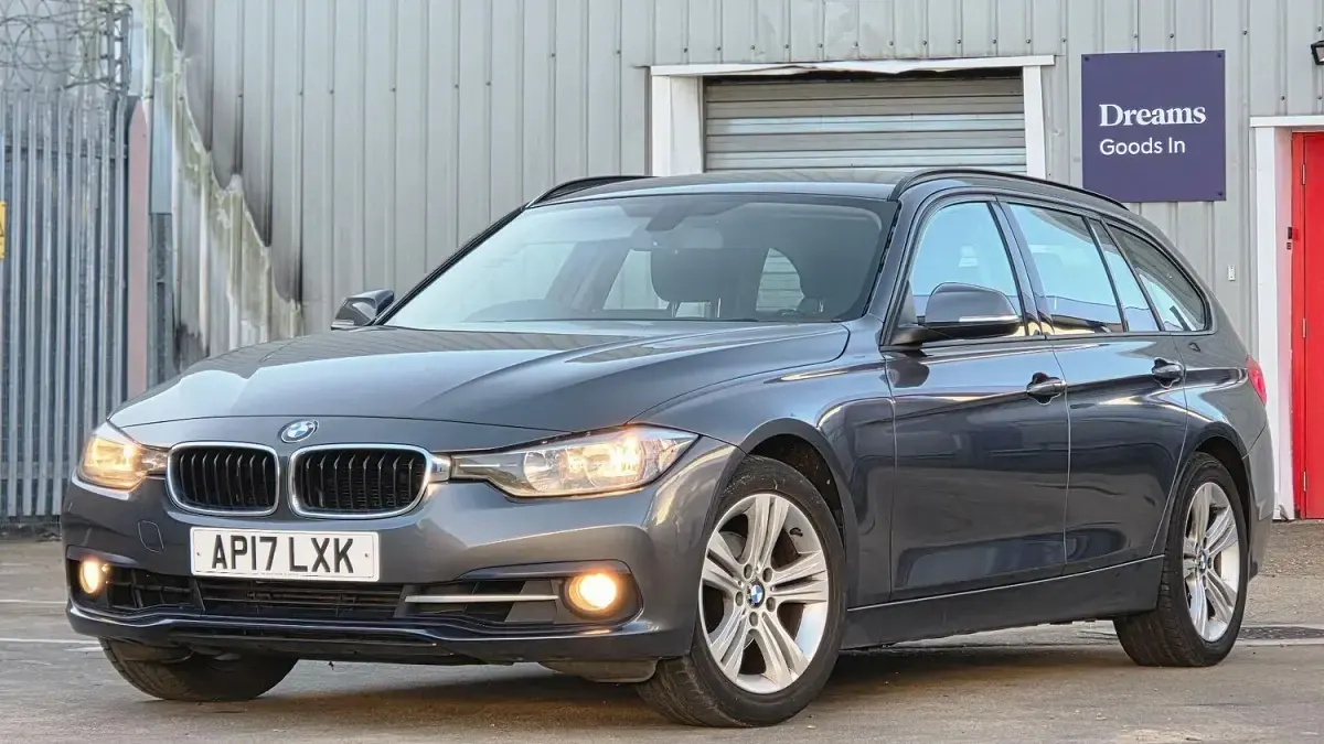 Used BMW 318 Sport Line 136 HP (100 kW) 2017 Grey Estate