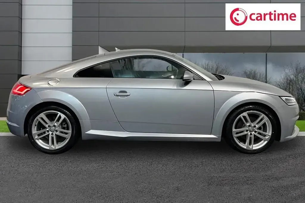 Usado Audi TT Sport 245 CV (180 kW) 2019 Plateado Coupe