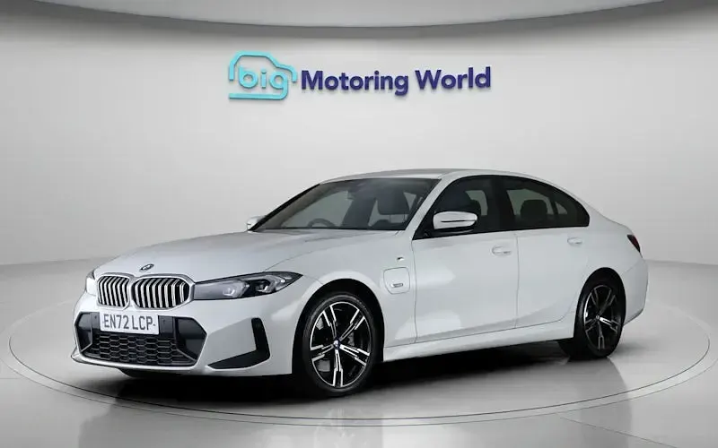 Used BMW 330e M Sport 292 HP (214 kW) 2023 White Sedan