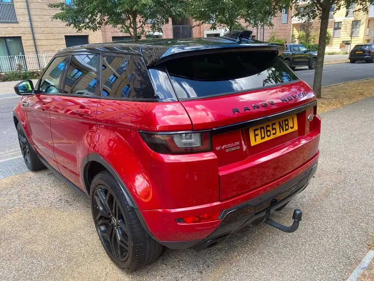 Used Land Rover Range Rover evoque HSE Dynamic 2015 Red Estate