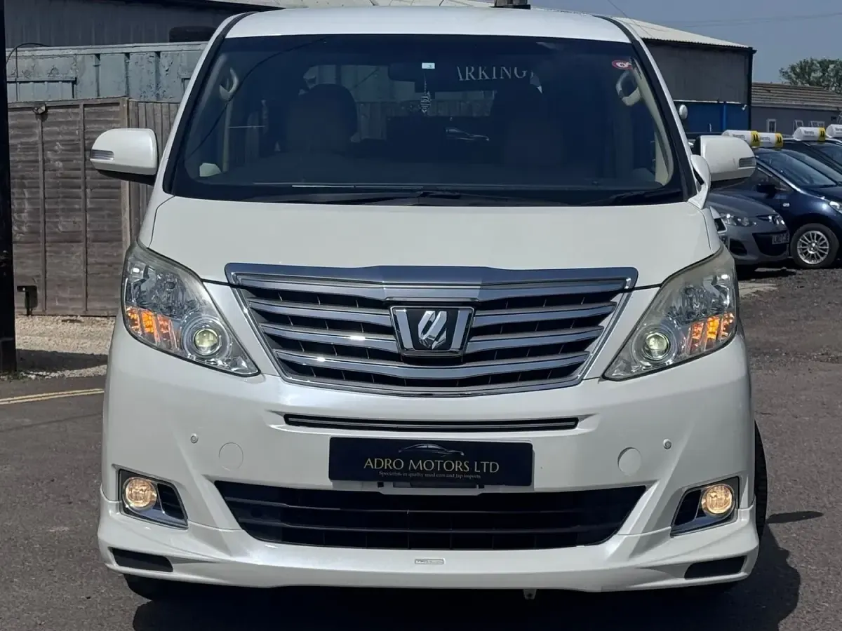 Used Toyota Alphard Limited 2014 White MPV