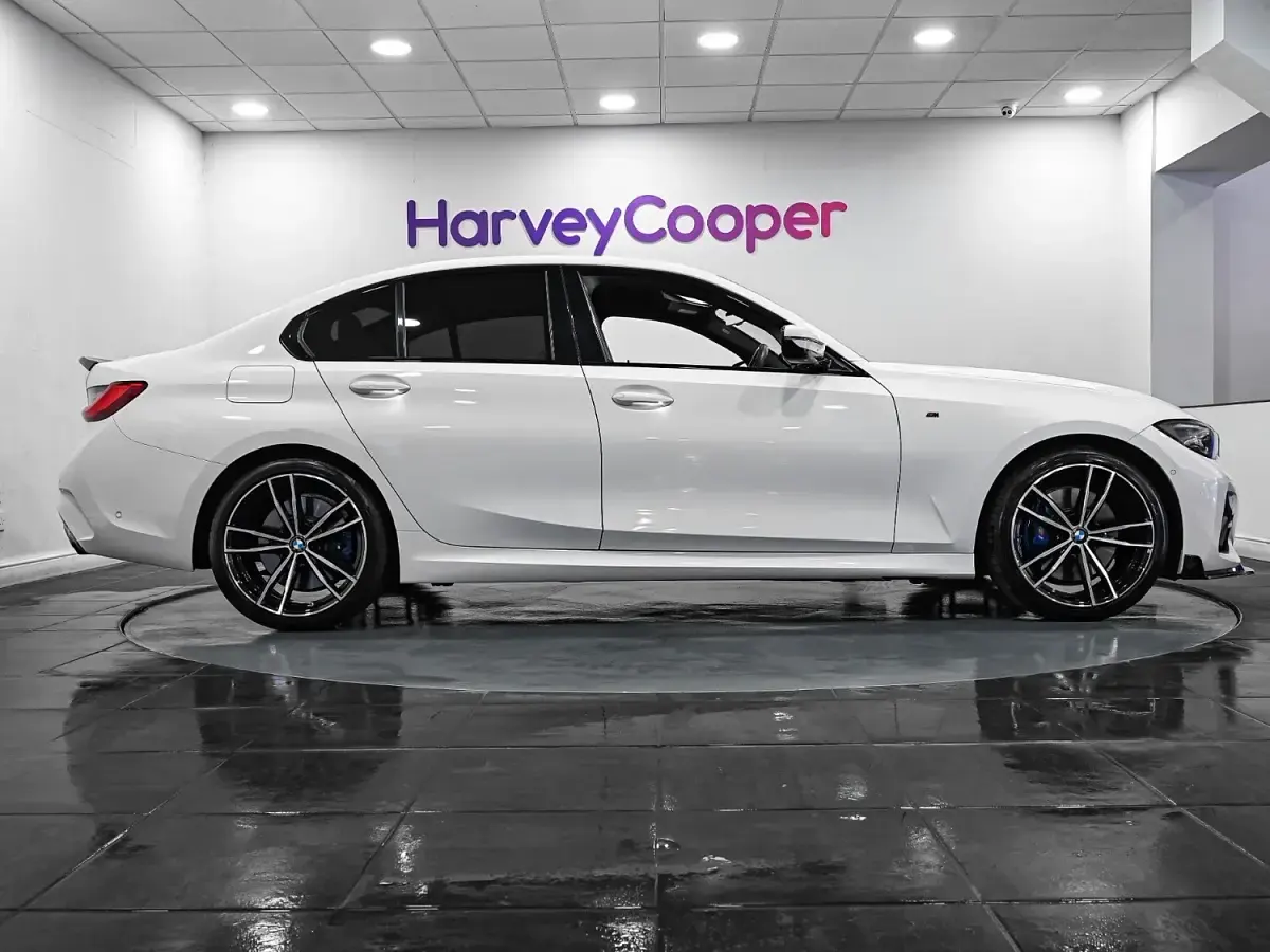 Used BMW 320 M Sport 181 HP (133 kW) 2021 White Sedan