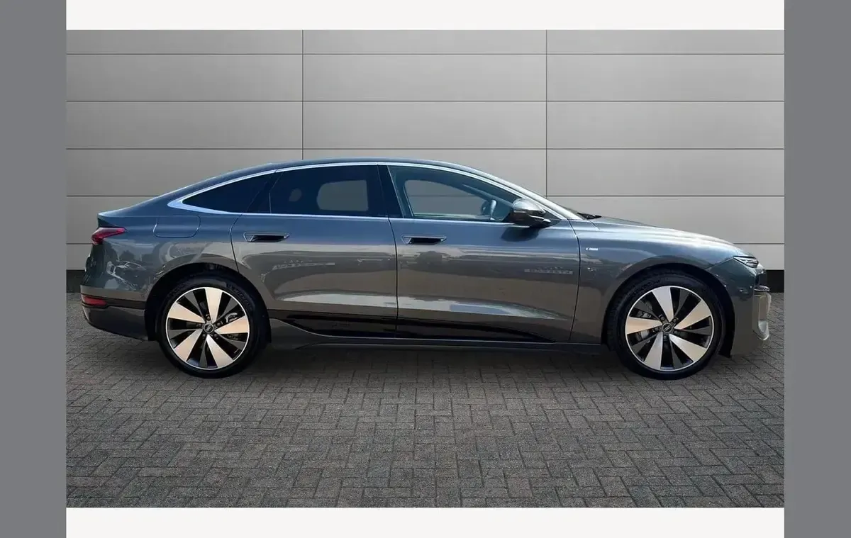 New Audi A6 e-tron S-Line 314 kW (428 HP) 2025 Grey Hatchback