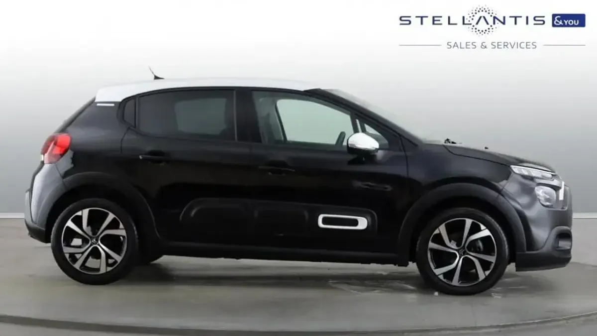 Used Citroën C3 PureTech 82 HP (60 kW) 2022 Black Hatchback