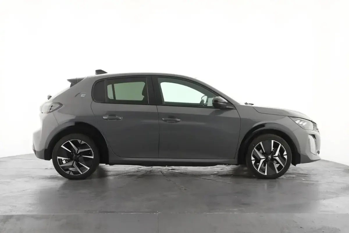 Used Peugeot e-208 GT 98 kW (134 HP) 2024 Grey Hatchback