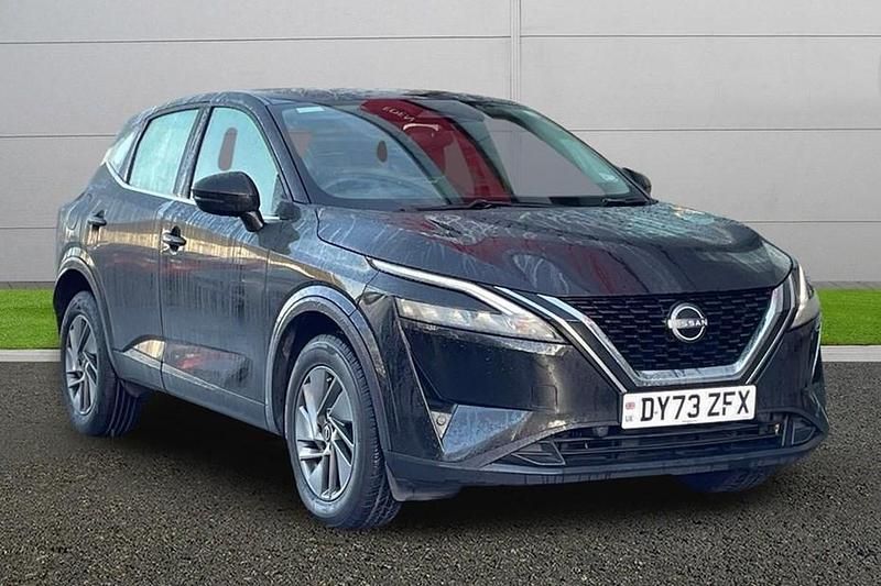 Black Used 2023 Nissan Qashqai Acenta Premium SUV | £16,495 (Good price) - Image 1/1