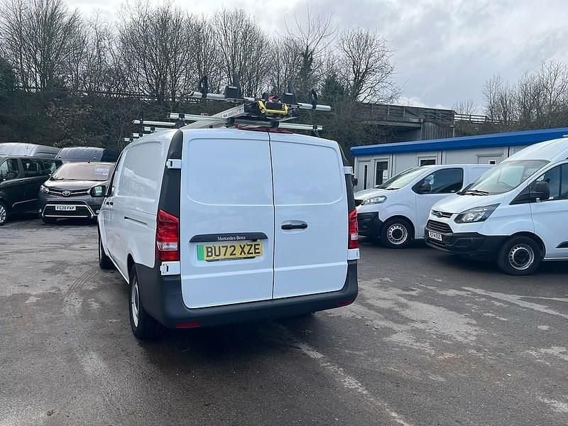 Used Mercedes e-Vito Progressive 85 kW (116 HP) 2022 White MPV
