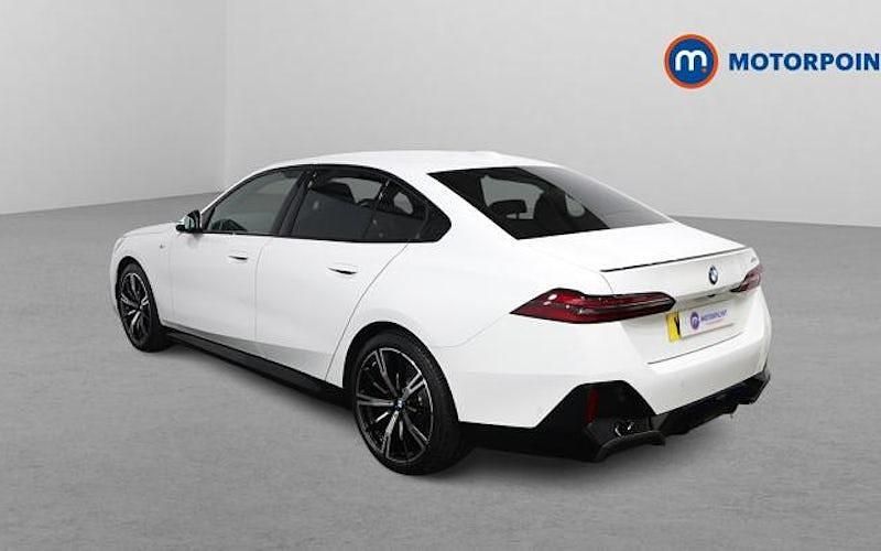 Used BMW 520 M Sport 208 HP (152 kW) 2025 White Sedan