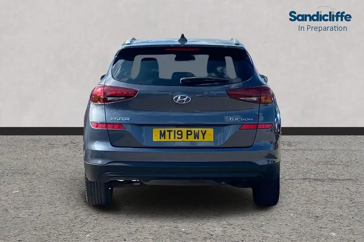 Used Hyundai Tucson SE 132 HP (97 kW) 2020 Grey SUV