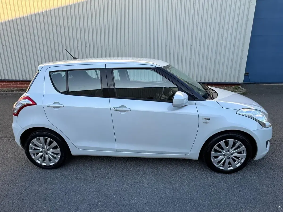 Used Suzuki Swift SZ3 2013 White Hatchback