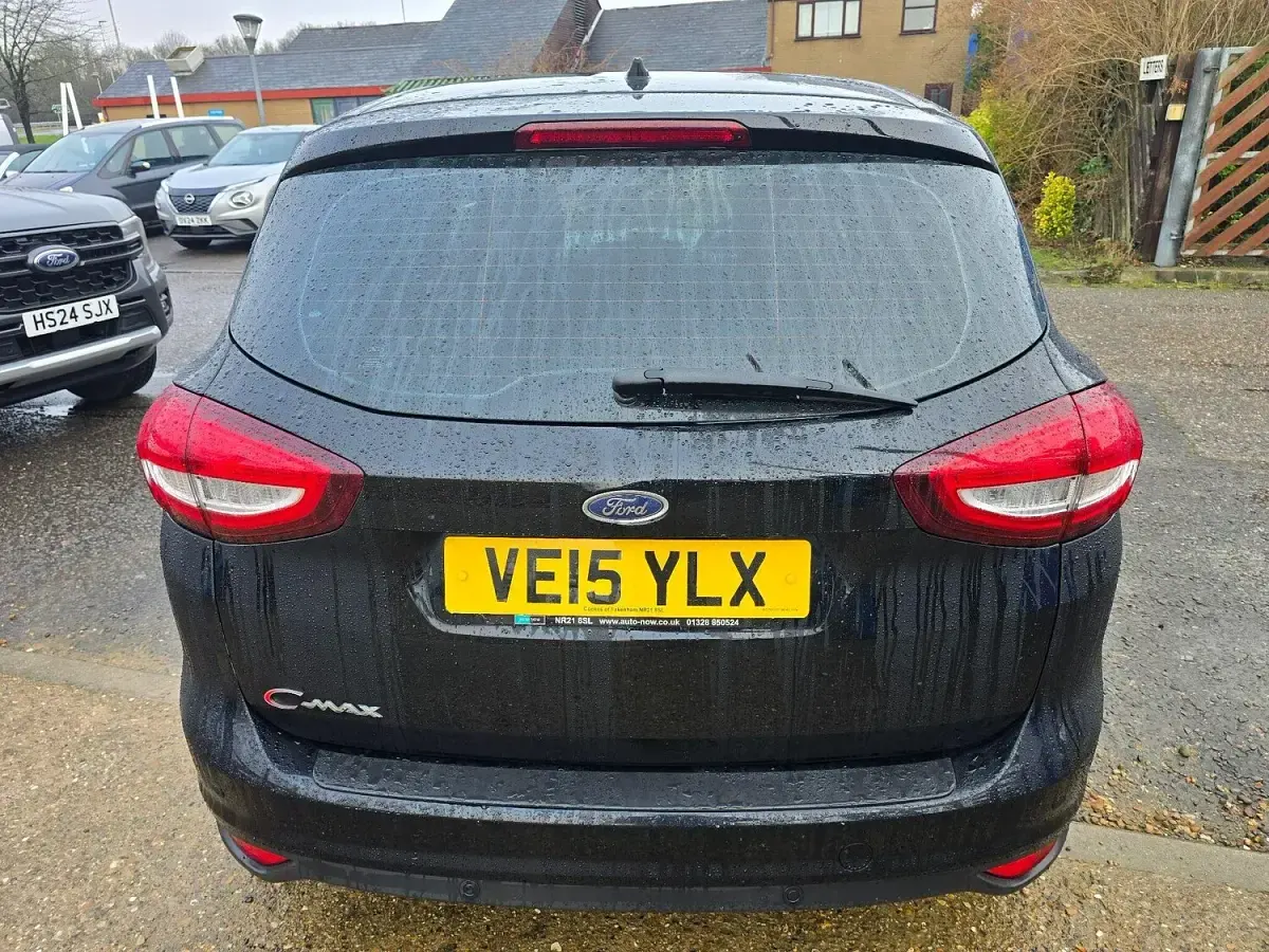 Used Ford C-MAX Titanium 2015 Black MPV