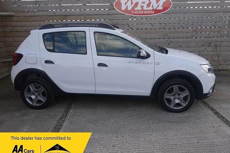 Used Dacia Sandero Lauréate 90 HP (66 kW) 2017