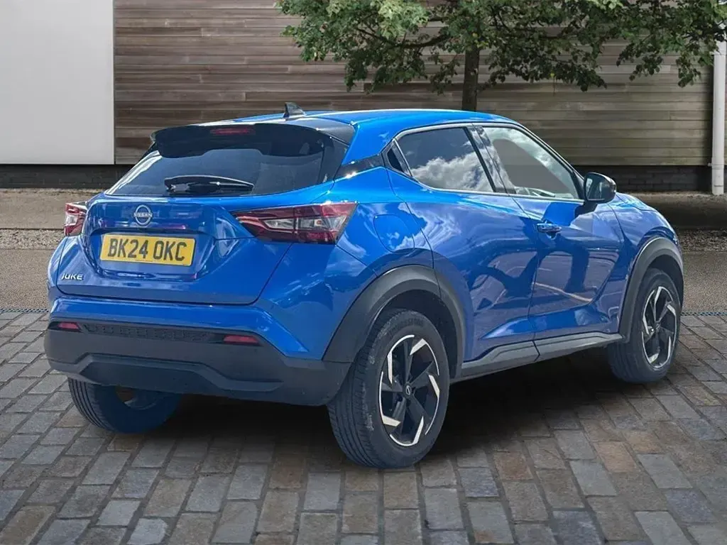 Used Nissan Juke N-Connecta 114 HP (83 kW) 2024 Blue SUV