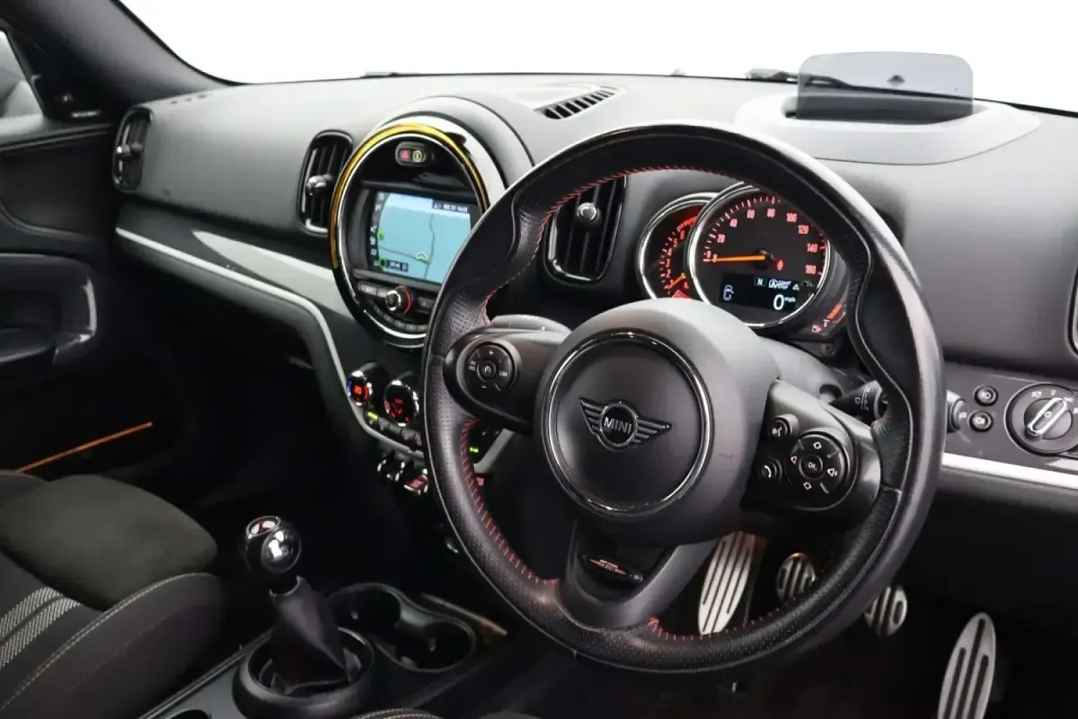 Używany Mini Cooper S Countryman 192 KM (141 kW) 2018 Biały SUV