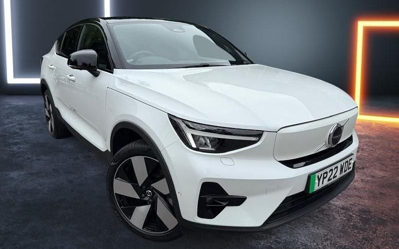Used 2022 Volvo EC40 Pro SUV | £23,990 (Fair price) - Image 1/4