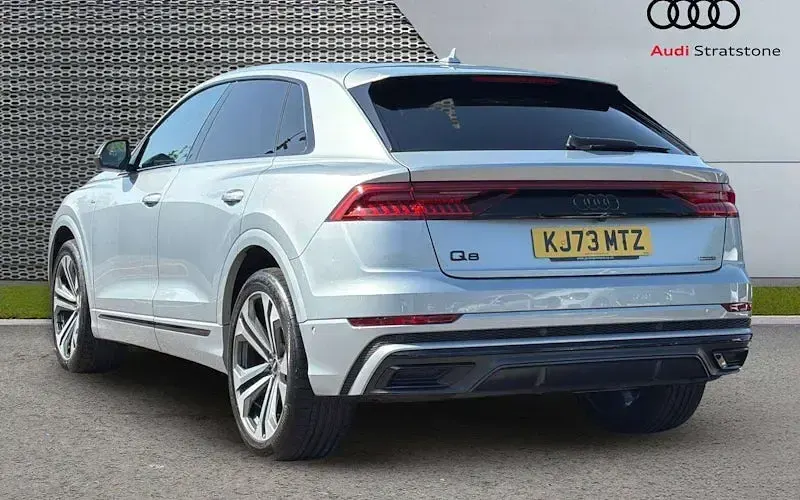 Used Audi Q8 286 HP (210 kW) 2023 Silver SUV