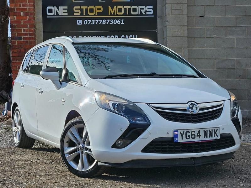Used Vauxhall Zafira SRi 170 HP (125 kW) 2014 White MPV