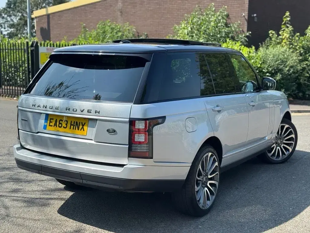 Used Land Rover Range Rover Vogue 306 HP (225 kW) 2013 Silver SUV