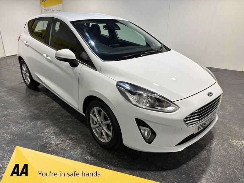 White Used 2017 Ford Fiesta Zetec Hatchback | £6,290 (Fair price) - Image 1/3