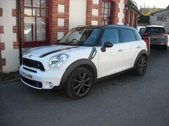 Used Mini Cooper S 2014 White Hatchback
