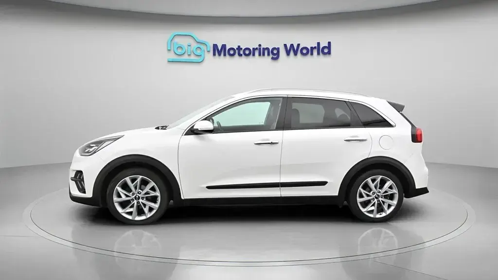 Używany Kia Niro 139 KM (102 kW) 2020 Biały SUV