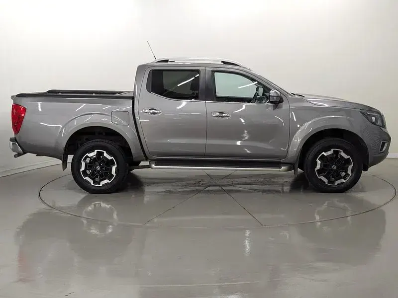 Used Nissan Navara Tekna 190 HP (139 kW) 2021 Grey Pickup