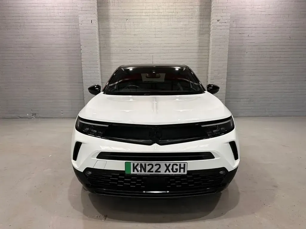 Second-hand Vauxhall Mokka SRi 100 kW (136 CP) 2022 Alb SUV