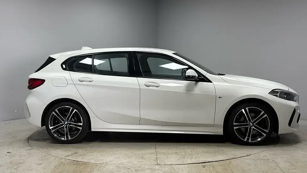 Used BMW 118 M Sport 134 HP (98 kW) 2023 White