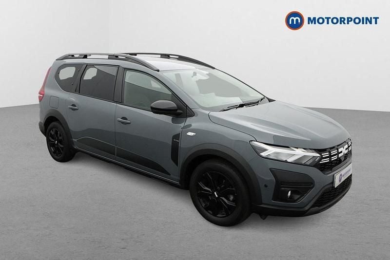 Grey Used 2023 Dacia Jogger Extreme MPV | £15,899 (Fair price) - Image 1/4