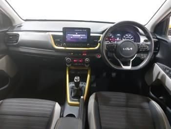 Used Kia Stonic 99 HP (72 kW) 2023 Grey SUV