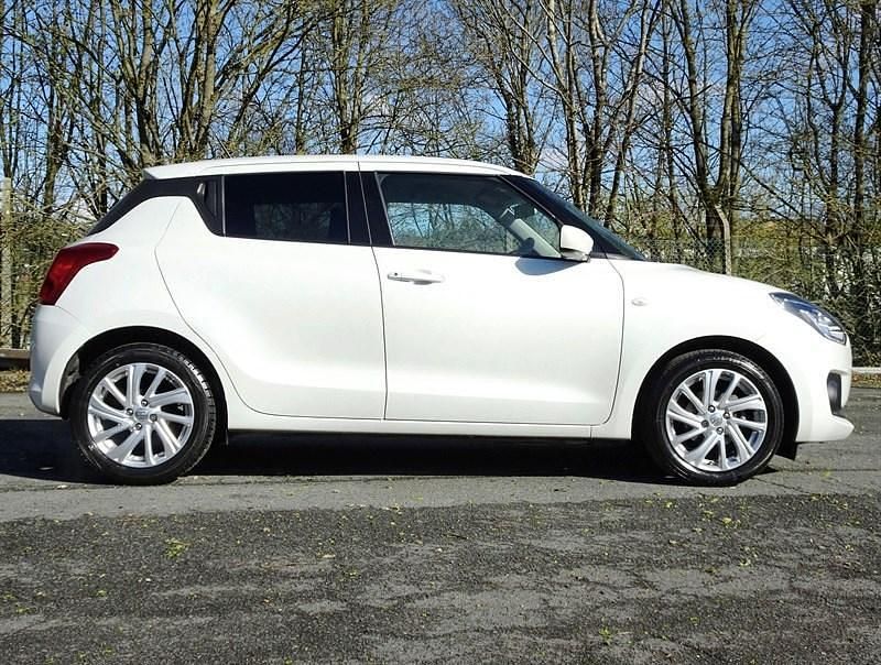 Used Suzuki Swift SZ-T 83 HP (61 kW) 2024 White Hatchback