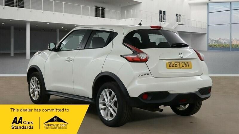 Used Nissan Juke N-Connecta 115 HP (84 kW) 2017 White SUV