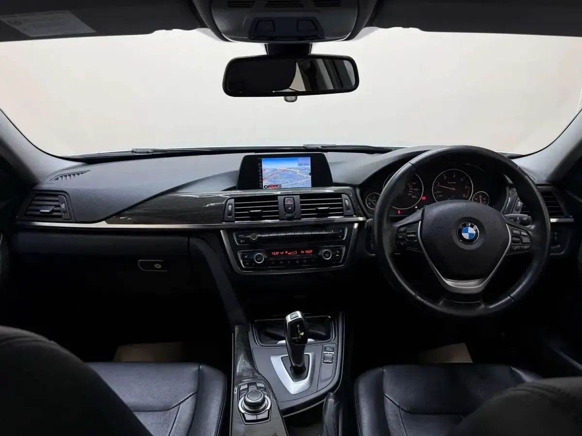 Usado BMW 320 Luxury Line 2013 Prateado Sedan
