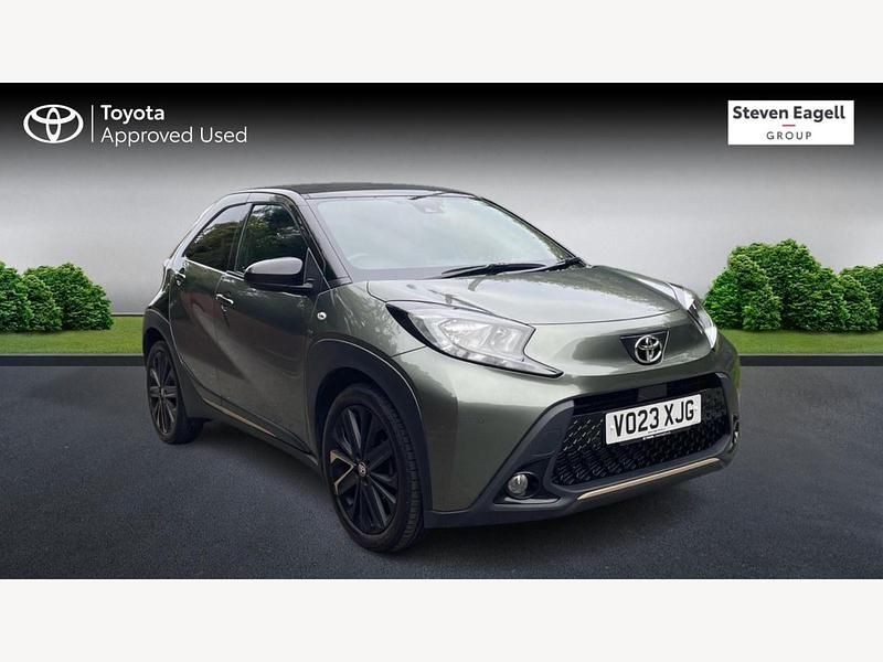 Green Used 2023 Toyota Aygo X Edition SUV | £13,419 - Image 1/3