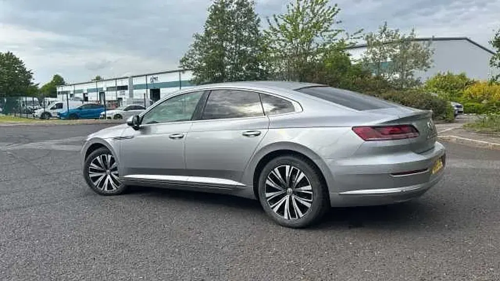Second-hand VW Arteon Elegance 150 CP (110 kW) 2019 Argintiu Hatchback
